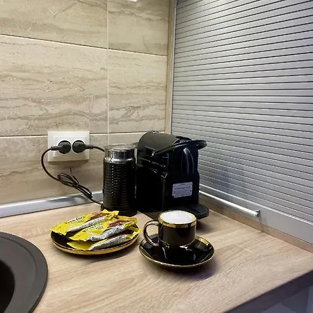 Apartment Away From - Dristor Bucharest