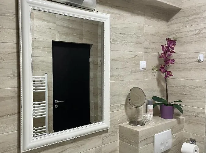 Away From - Dristor * Βουκουρέστι