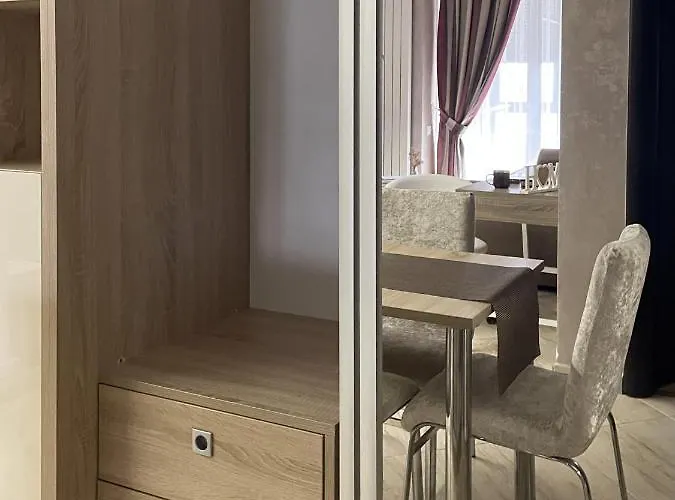 Away From - Dristor Bucureşti